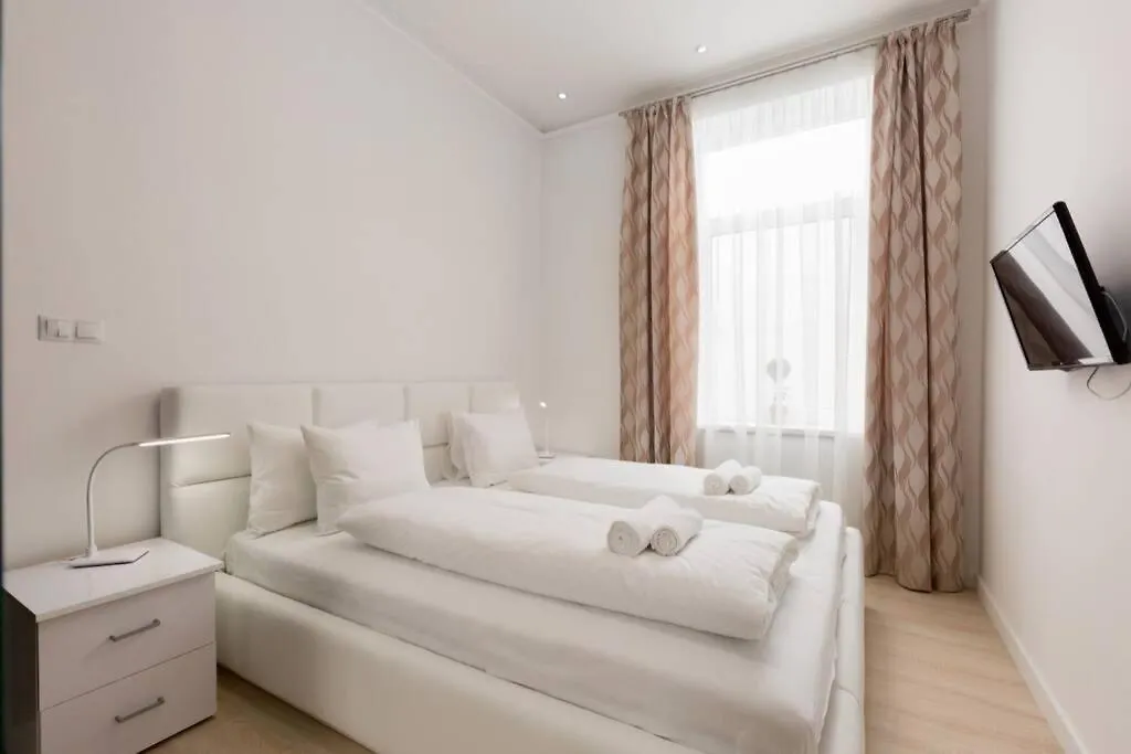 Eiffel Palace Luxury Dream Home 1 Budapest 0*,