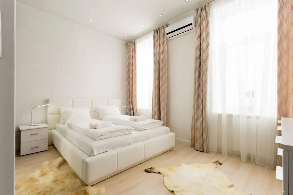 Eiffel Palace Luxury Dream Home 1 Budapest